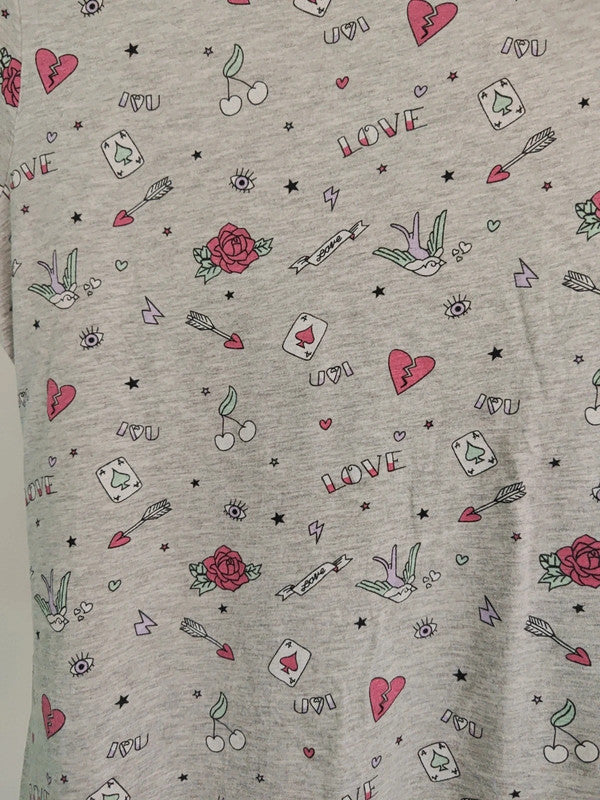 Camiseta gris estapada con Love