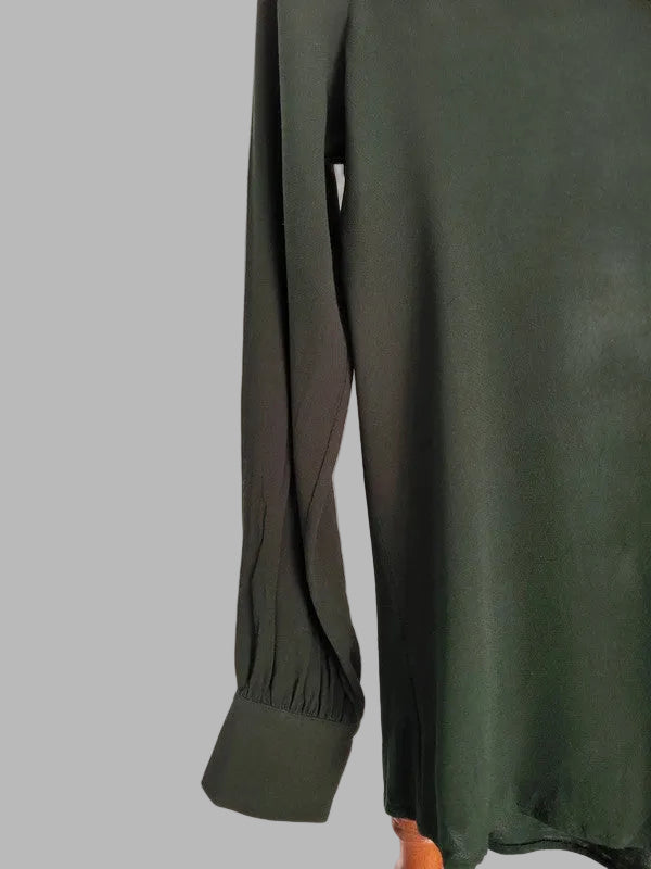 Blusa verde oscura de Massimo Dutti