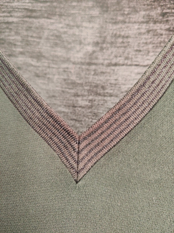 Blusa verde oscura de Massimo Dutti