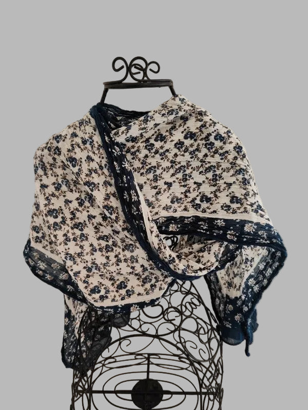 Écharpe longue à fleurs