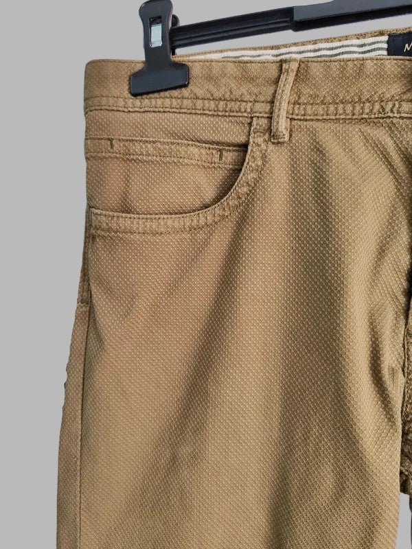 Pantalon kaki de Massimo Dutti