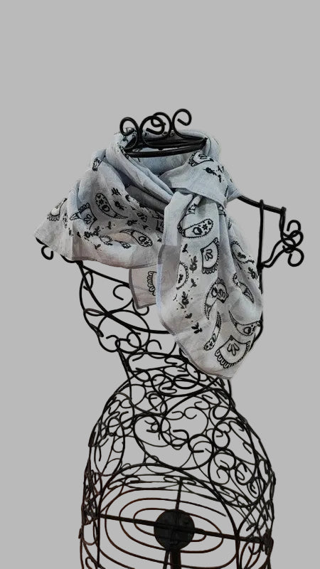 Pañuelo cuello estampado paisley