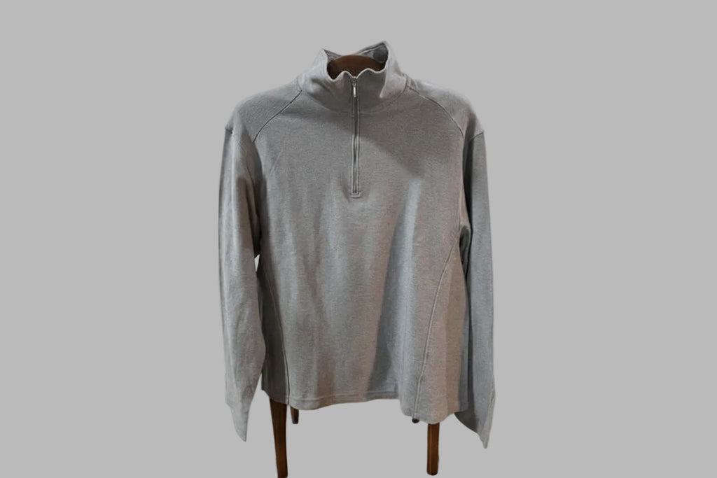 grauer Pullover von Dockers