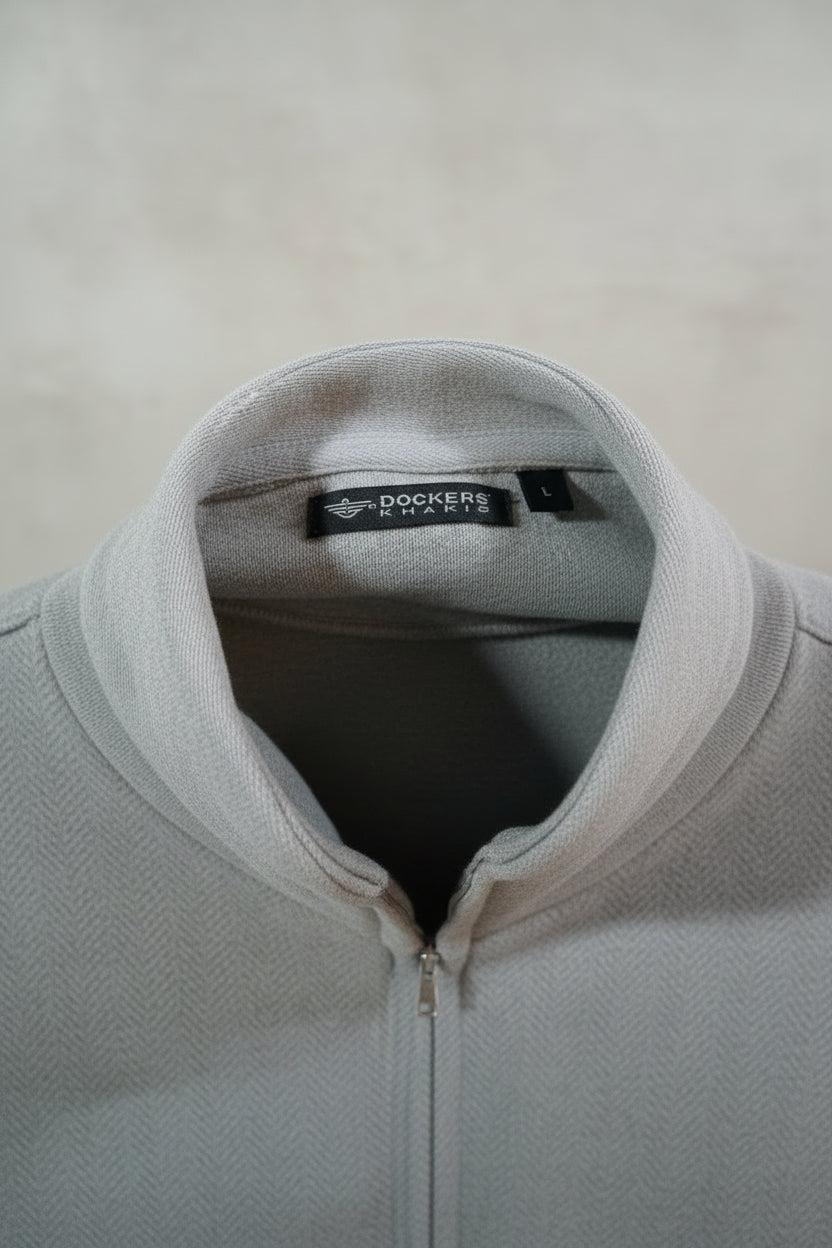 grauer Pullover von Dockers