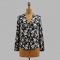 Blusa con cuello en V negra, Talla XS