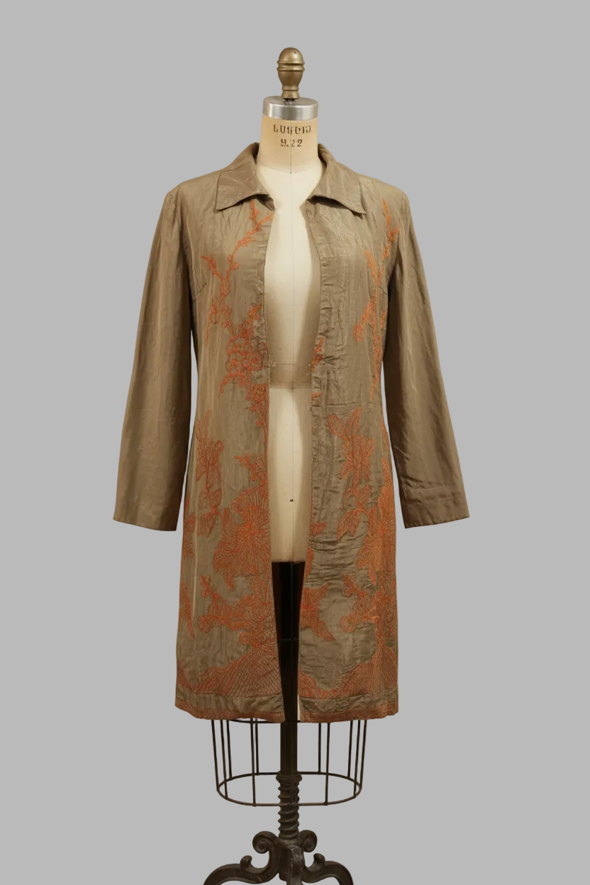 Lange beige Jacke, Größe 46