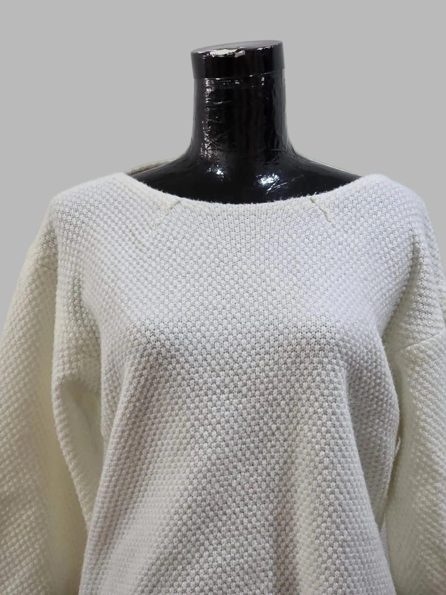 Suéter en color crema, Talla M