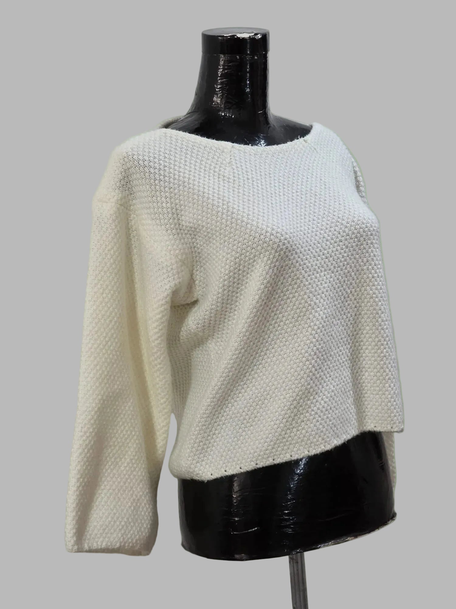 Suéter en color crema, Talla M