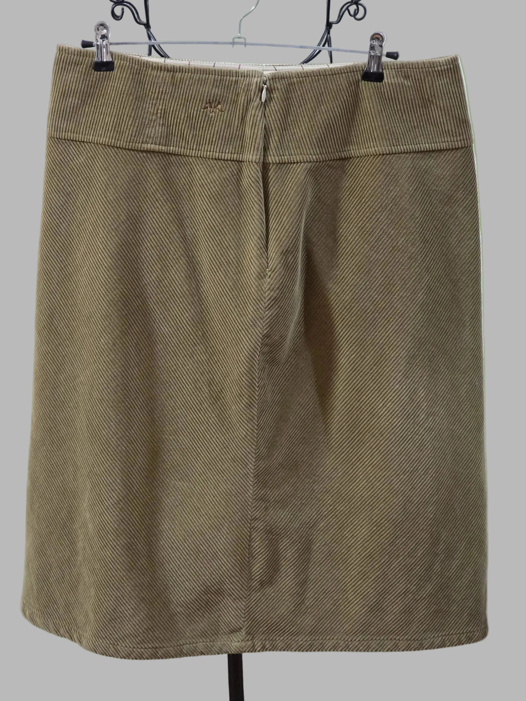 Jupe en velours côtelé marron, taille 44