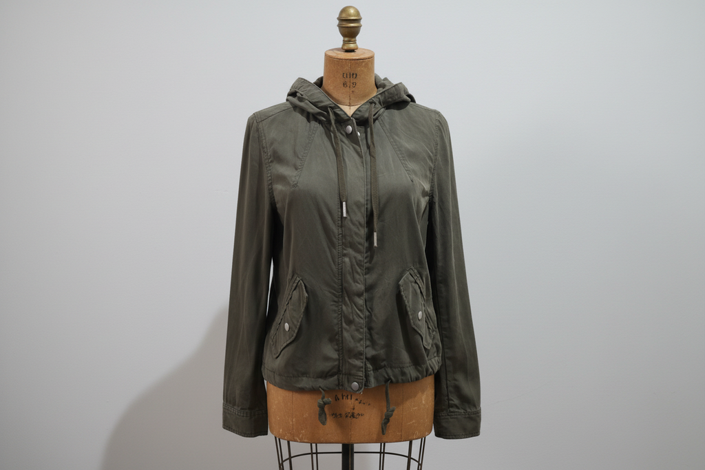 veste à capuche divisée