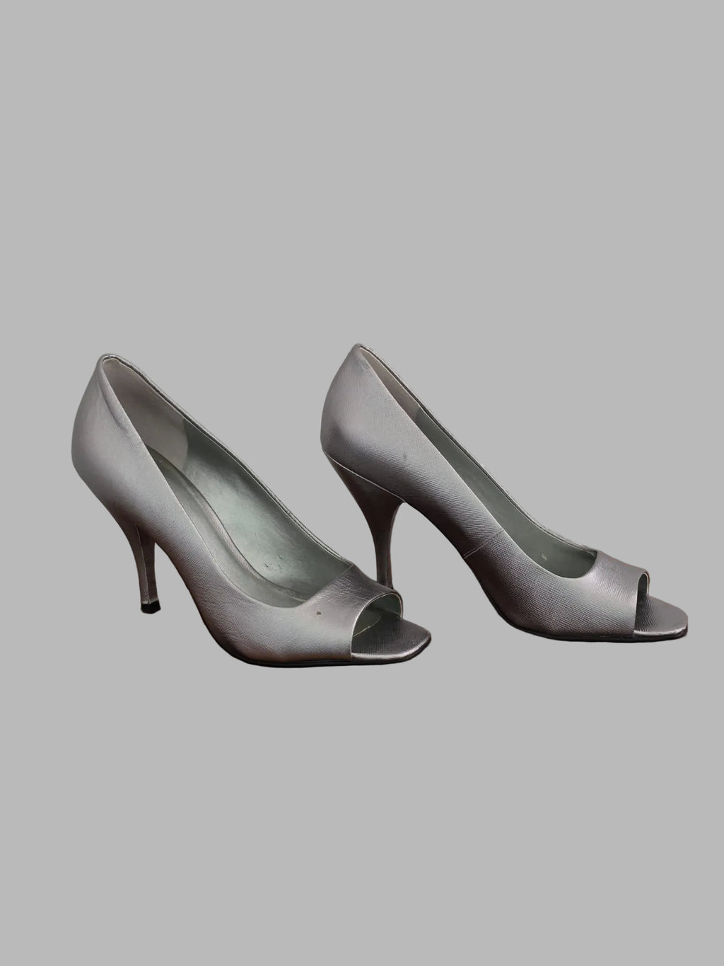 Zapatos plateados de Nine West