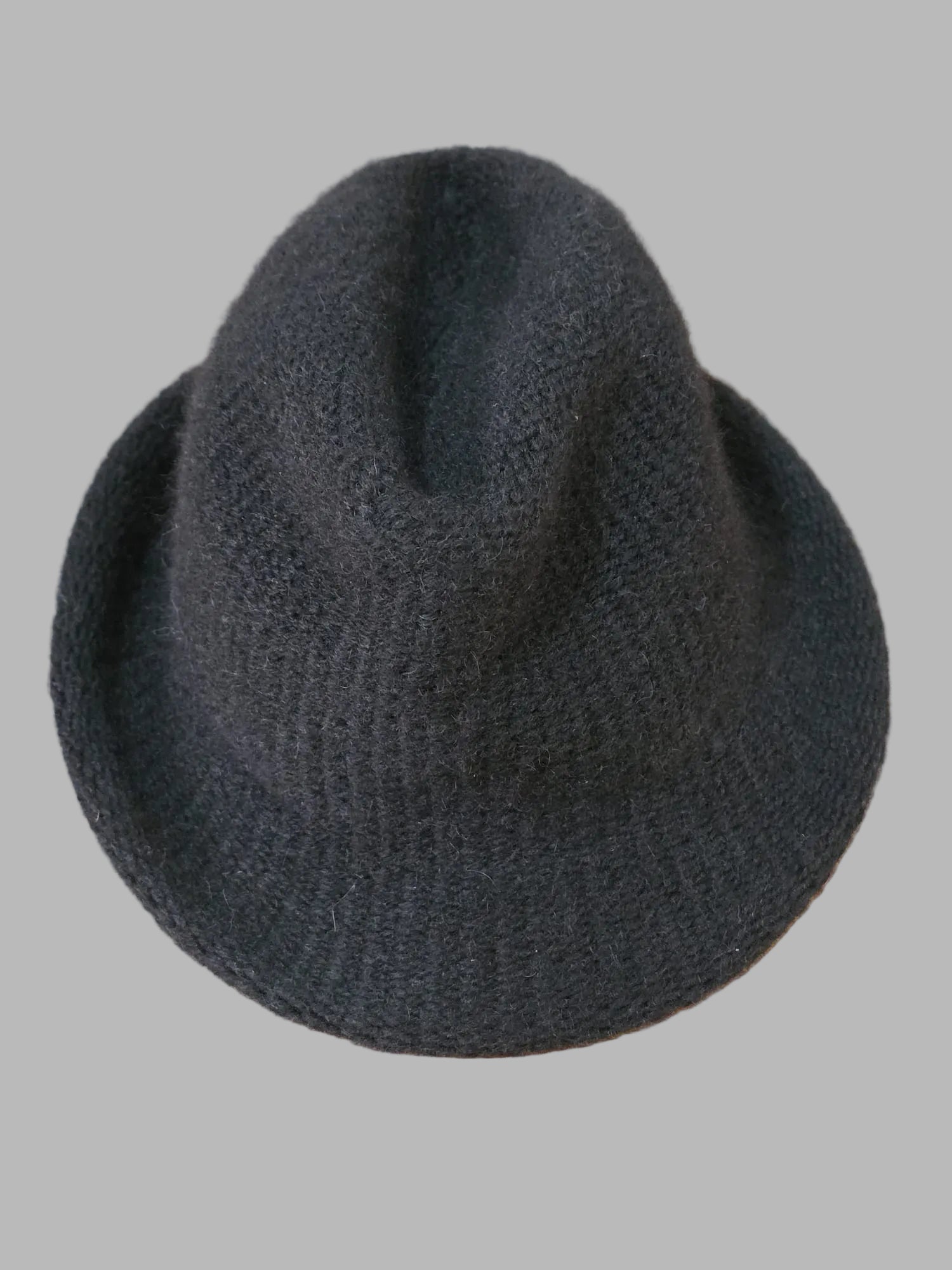 Gorro negro de El Corte Inglés