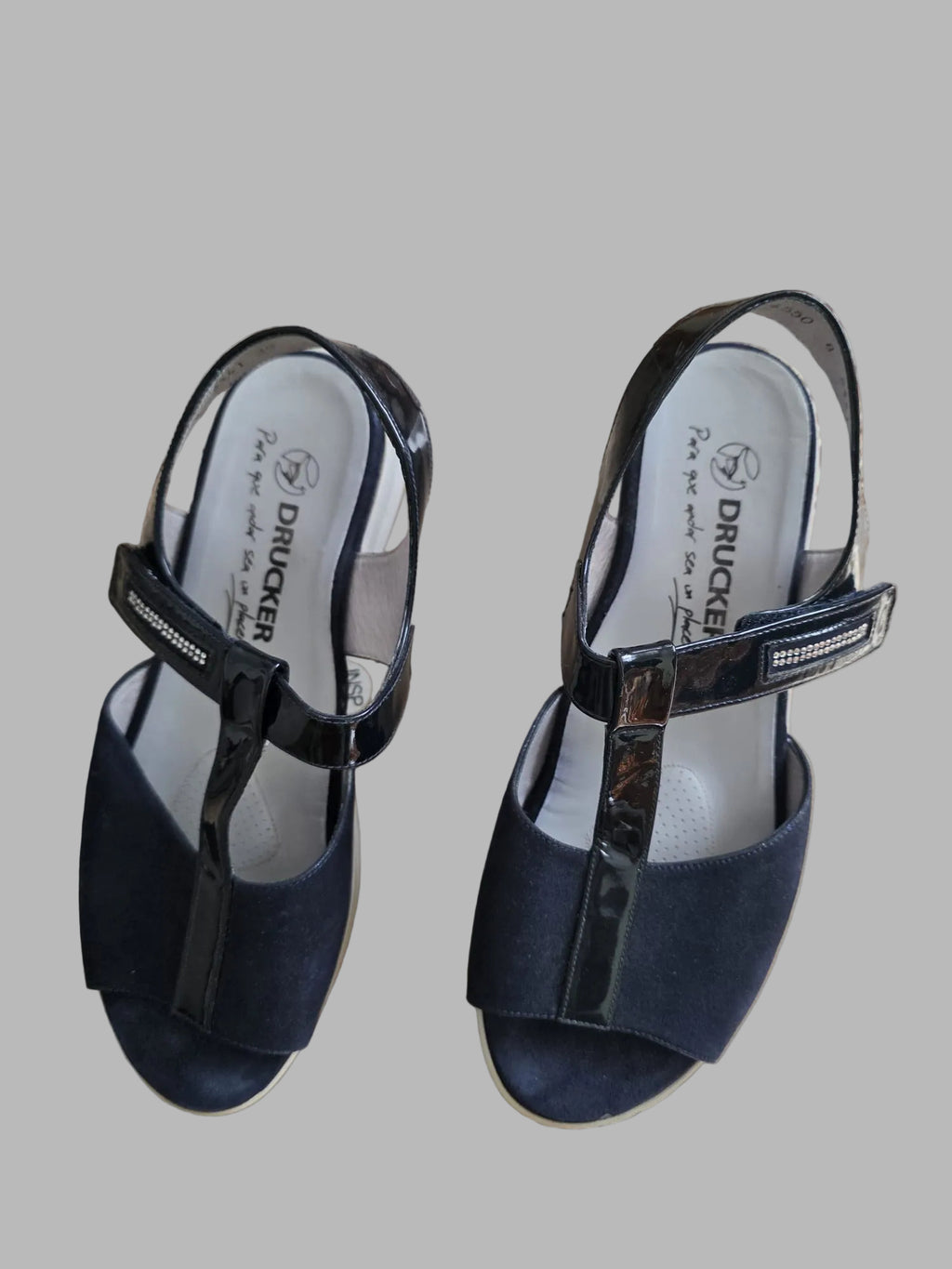 Sandalias azul marino de Drucker
