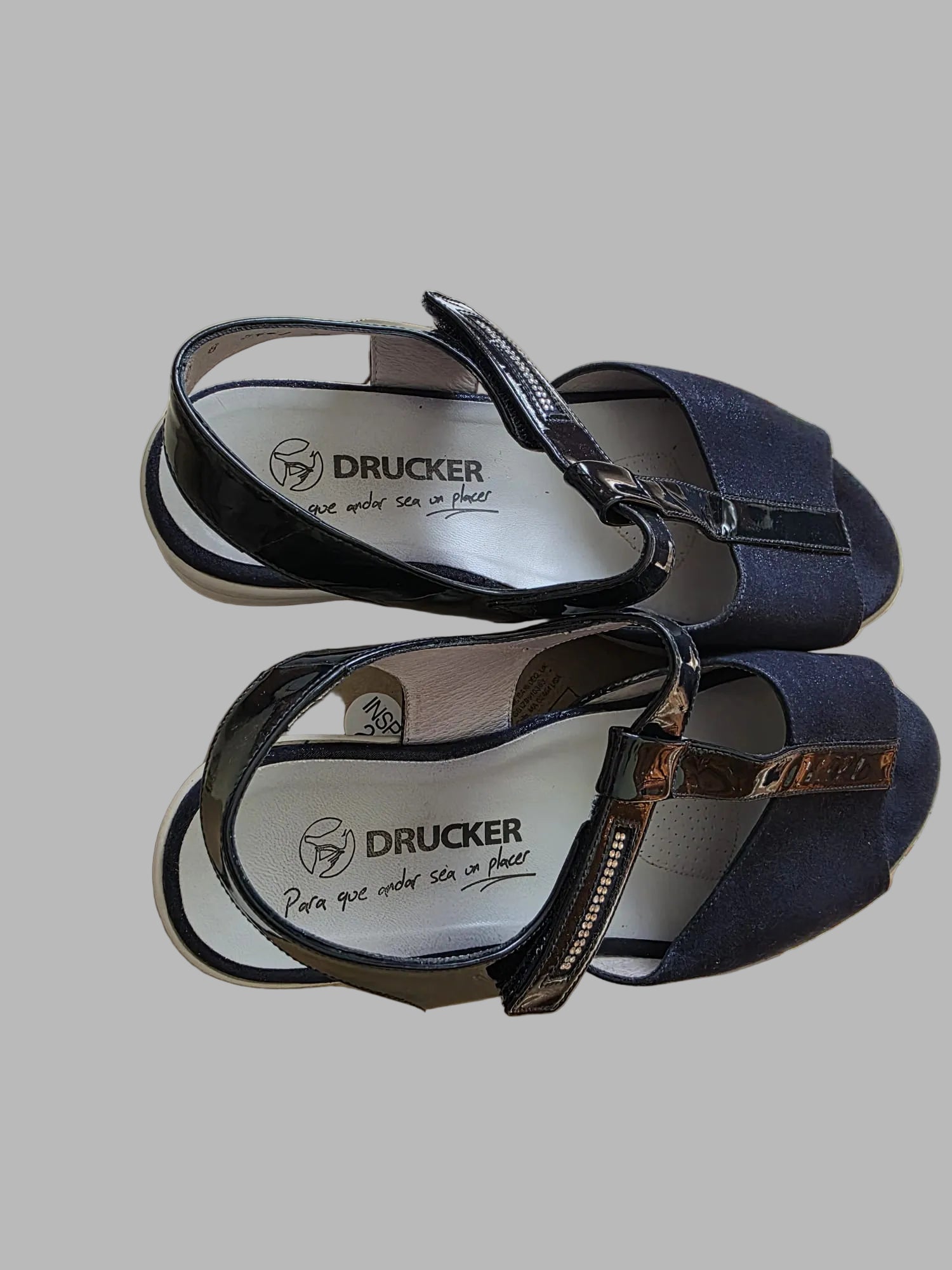 Sandalias azul marino de Drucker