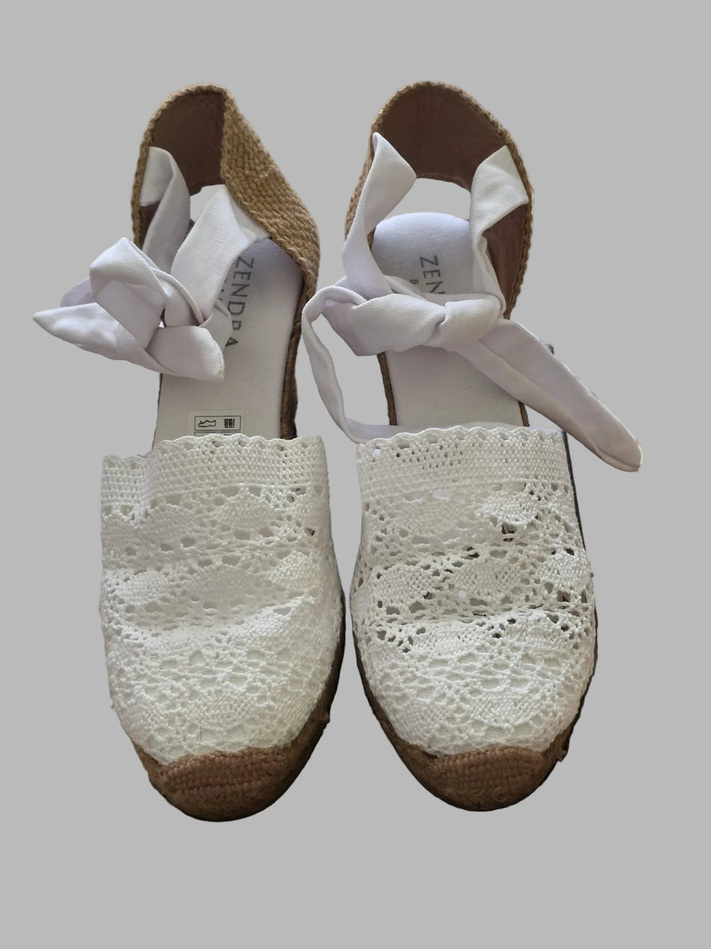 Alpargatas blancas de cuña