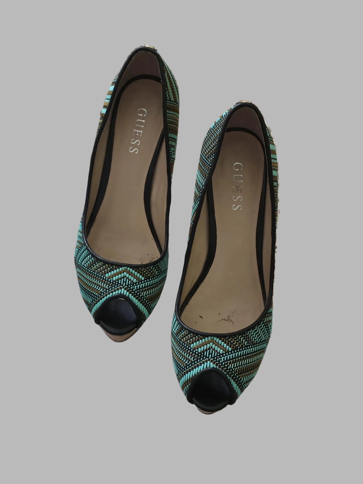 Zapatos tacón peep-toe de Guess