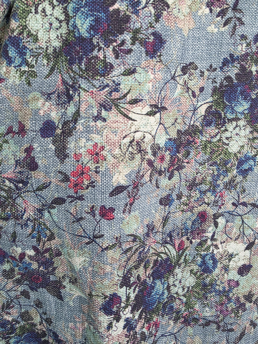 Robe imprimée florale bleuâtre