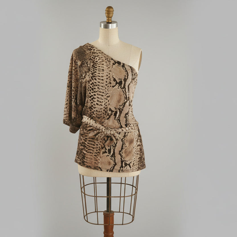 Vestido corto con estampado piel de serpiente
