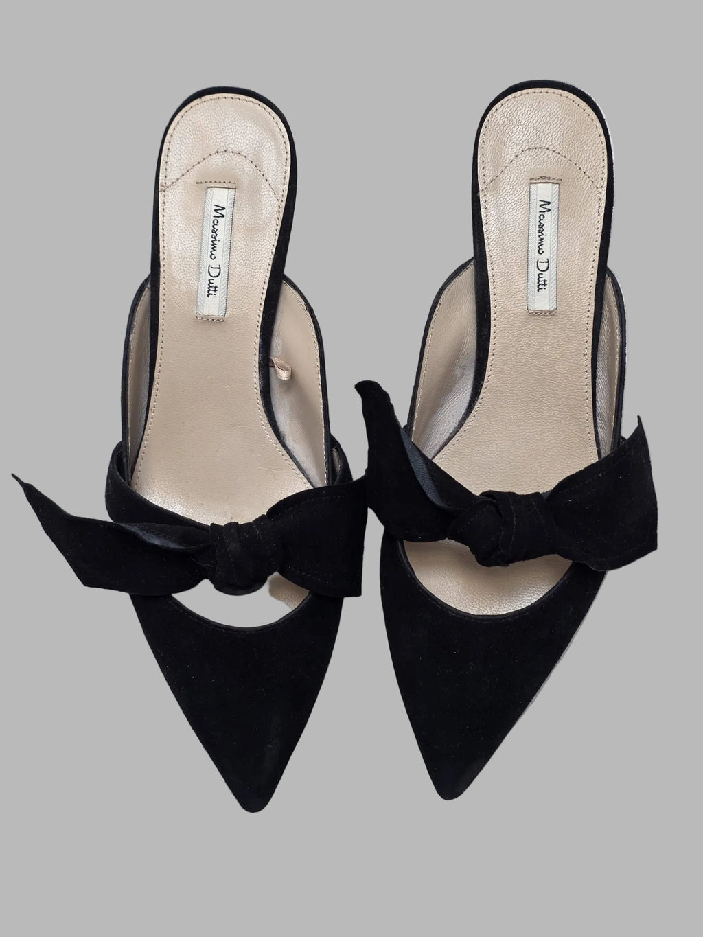 Zapatos negros mule de Massimo Dutti