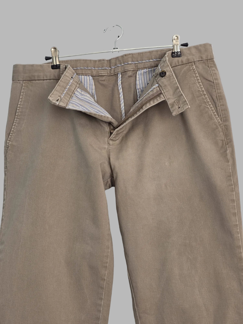 Pantalón beige casual