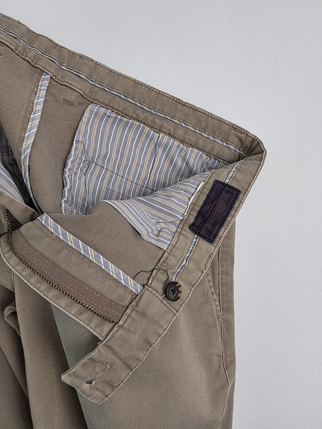 Pantalón beige casual