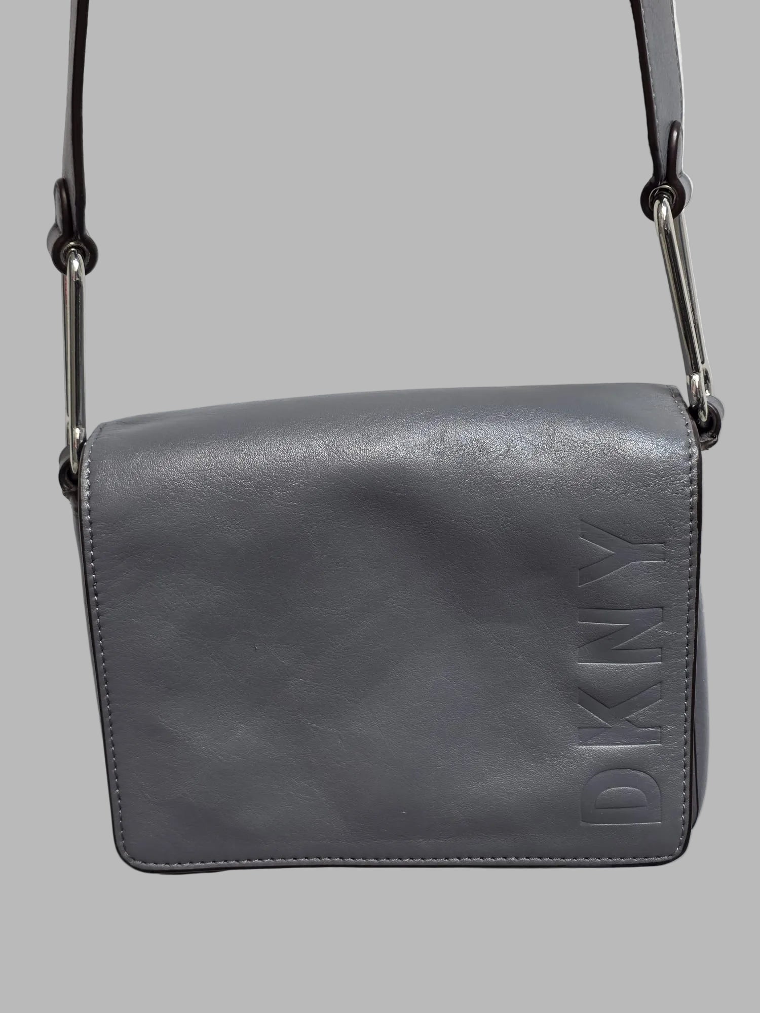 Bolso hombro gris de DKNY