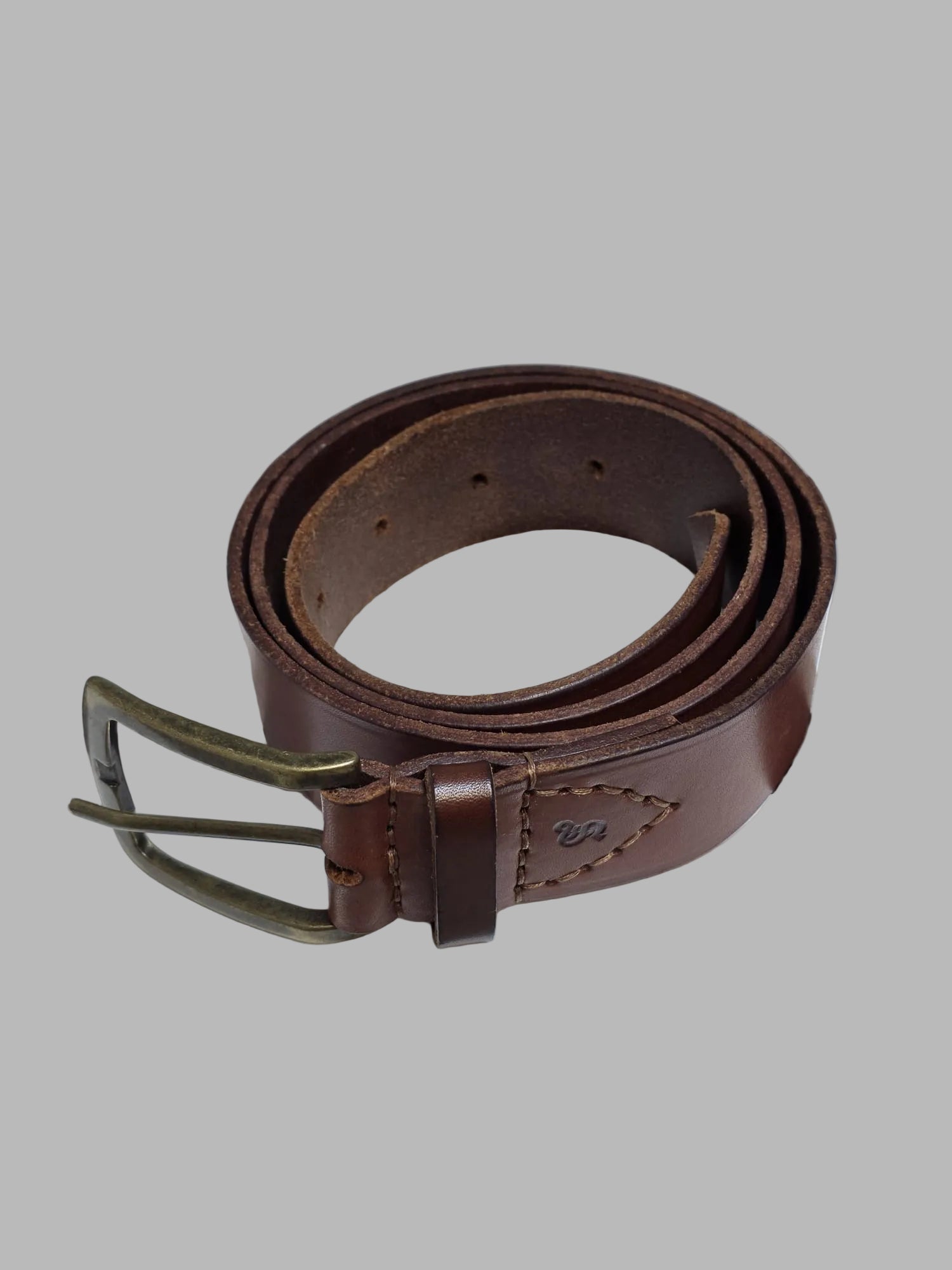 Cinturón de cuero marrón