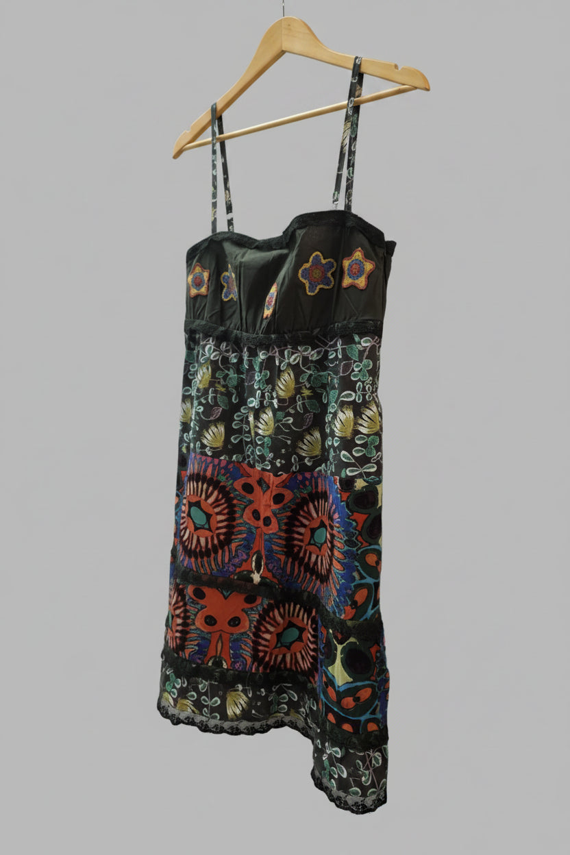 Vestido tirantes con flores crochet