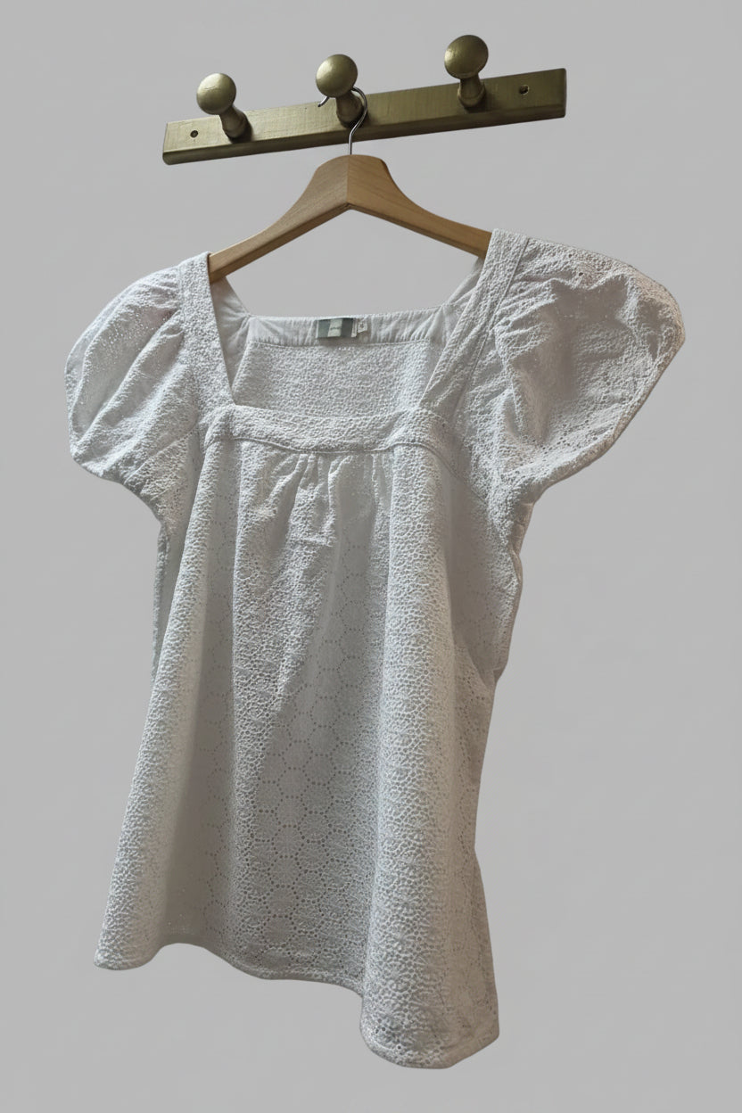 Chemisier blanc brodé suisse