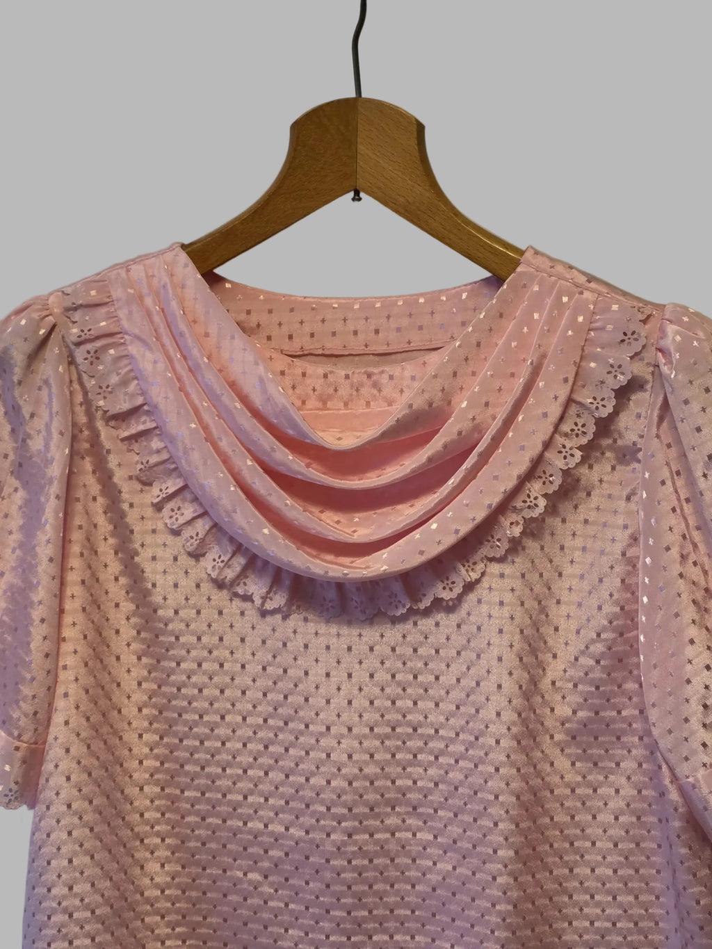 Blusa vintage rosa satinada