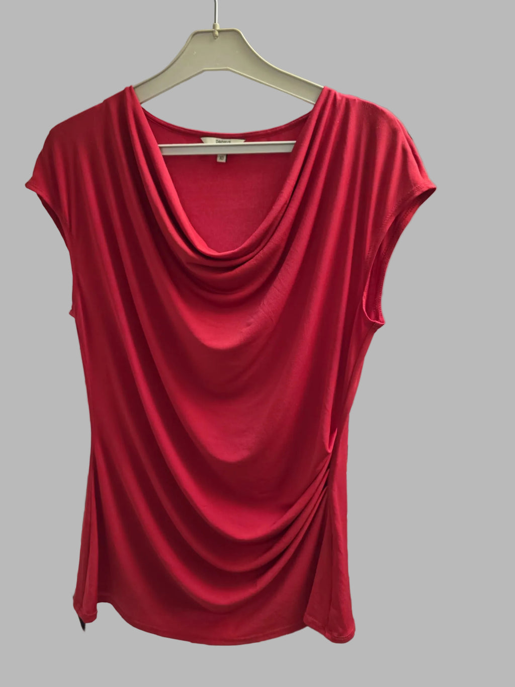 Camiseta roja sin mangas