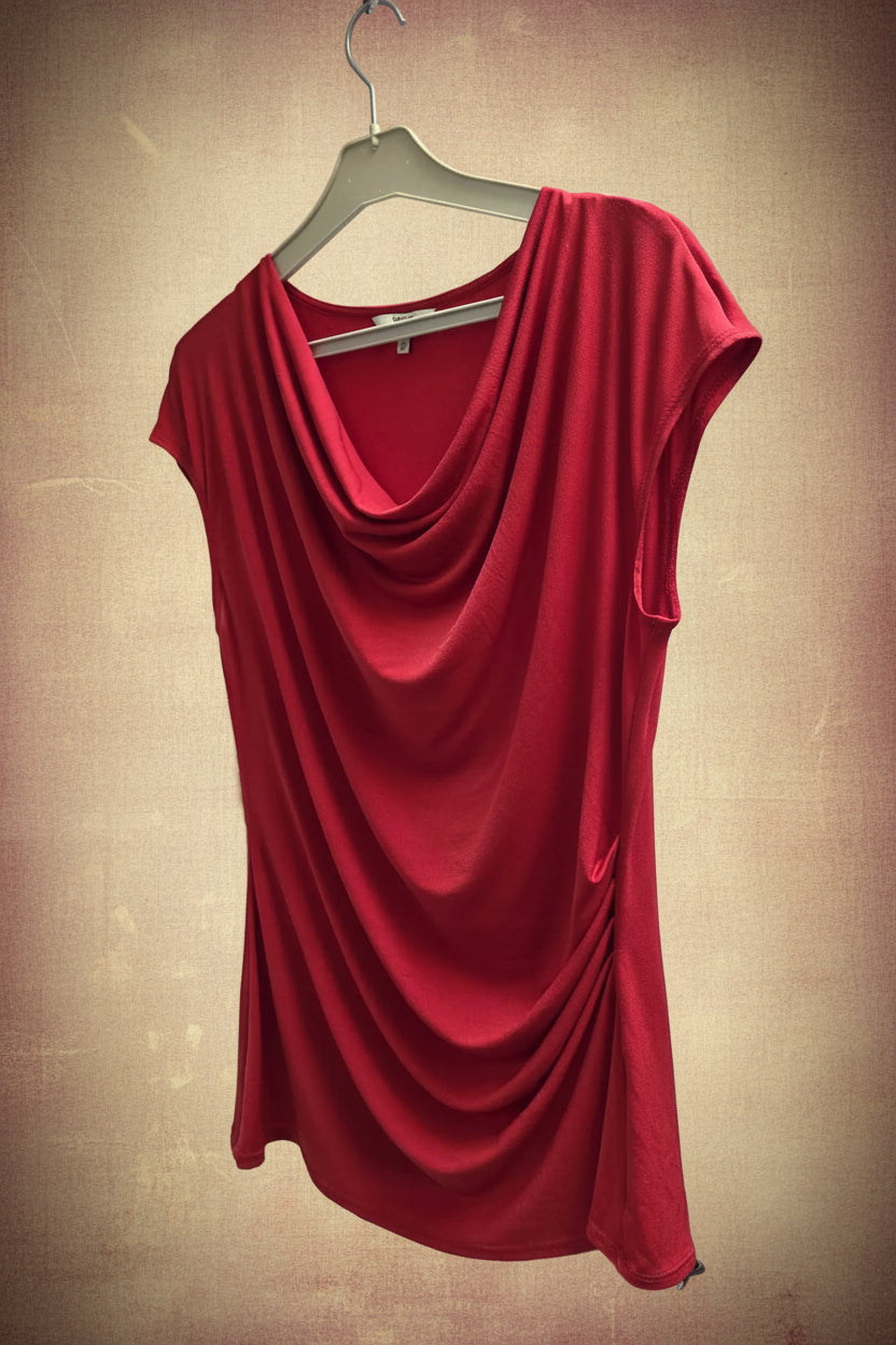 Camiseta roja sin mangas