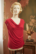 Camiseta roja sin mangas