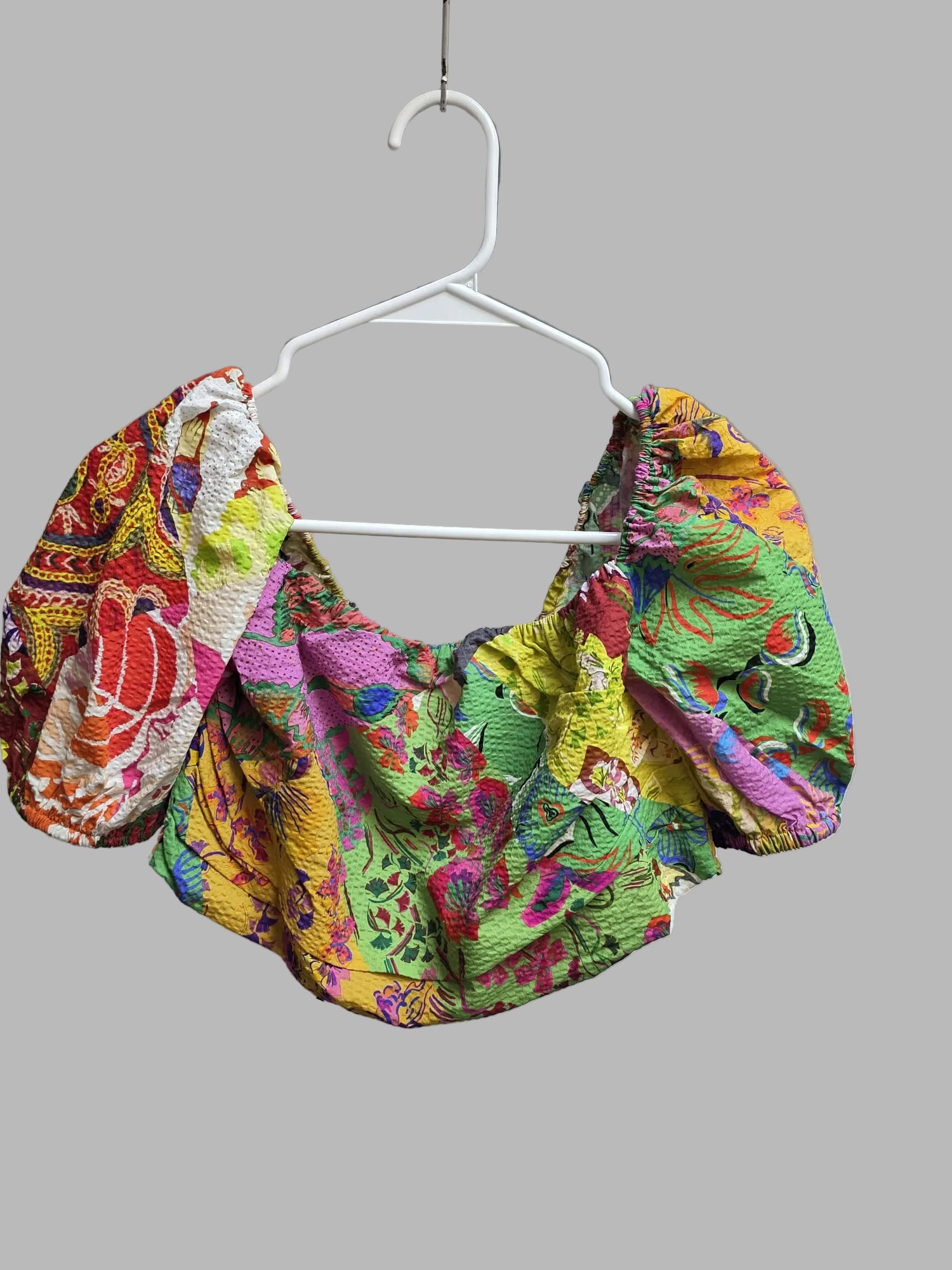 Blusa cropped de Desigual