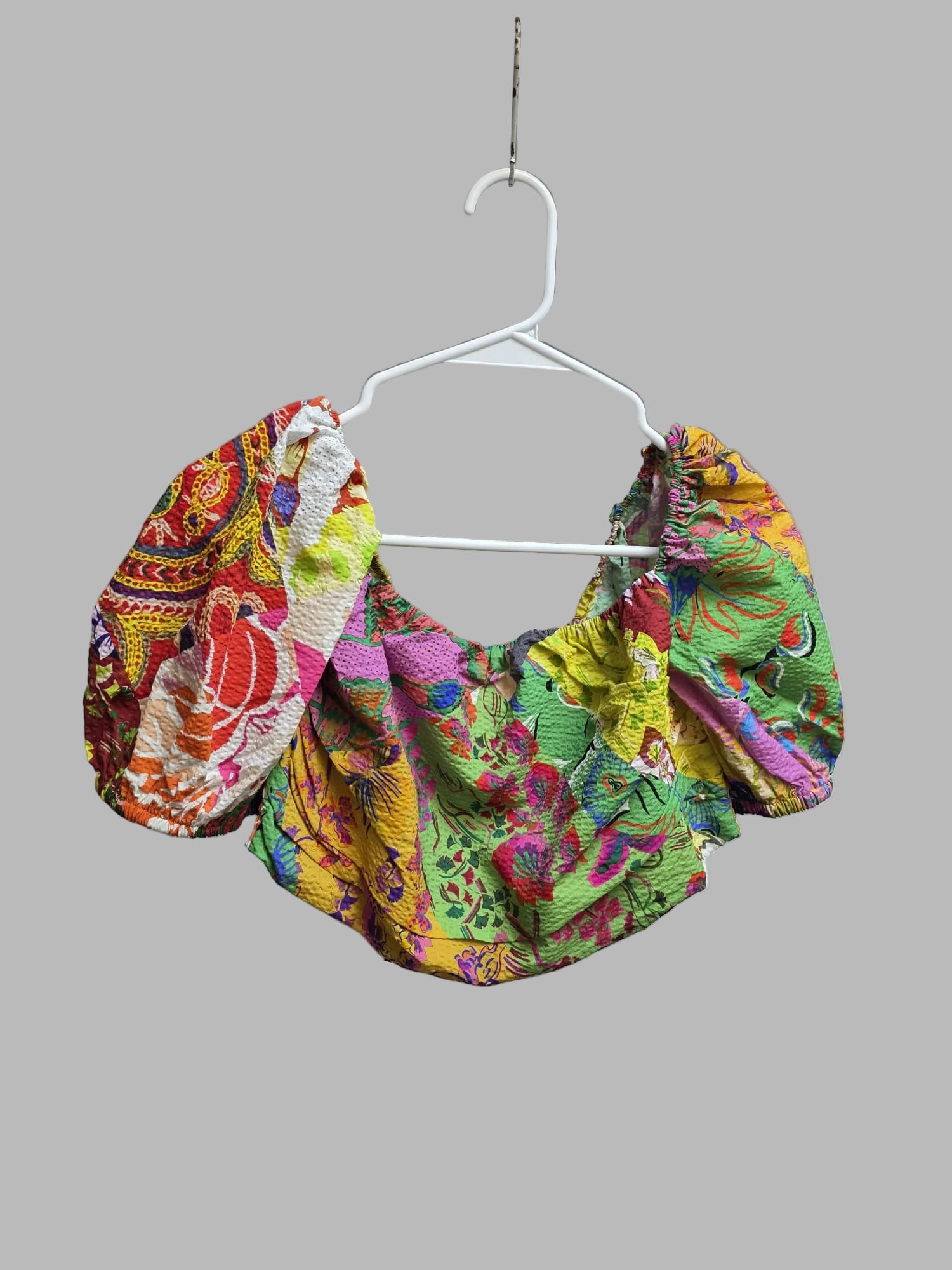 Blusa cropped de Desigual