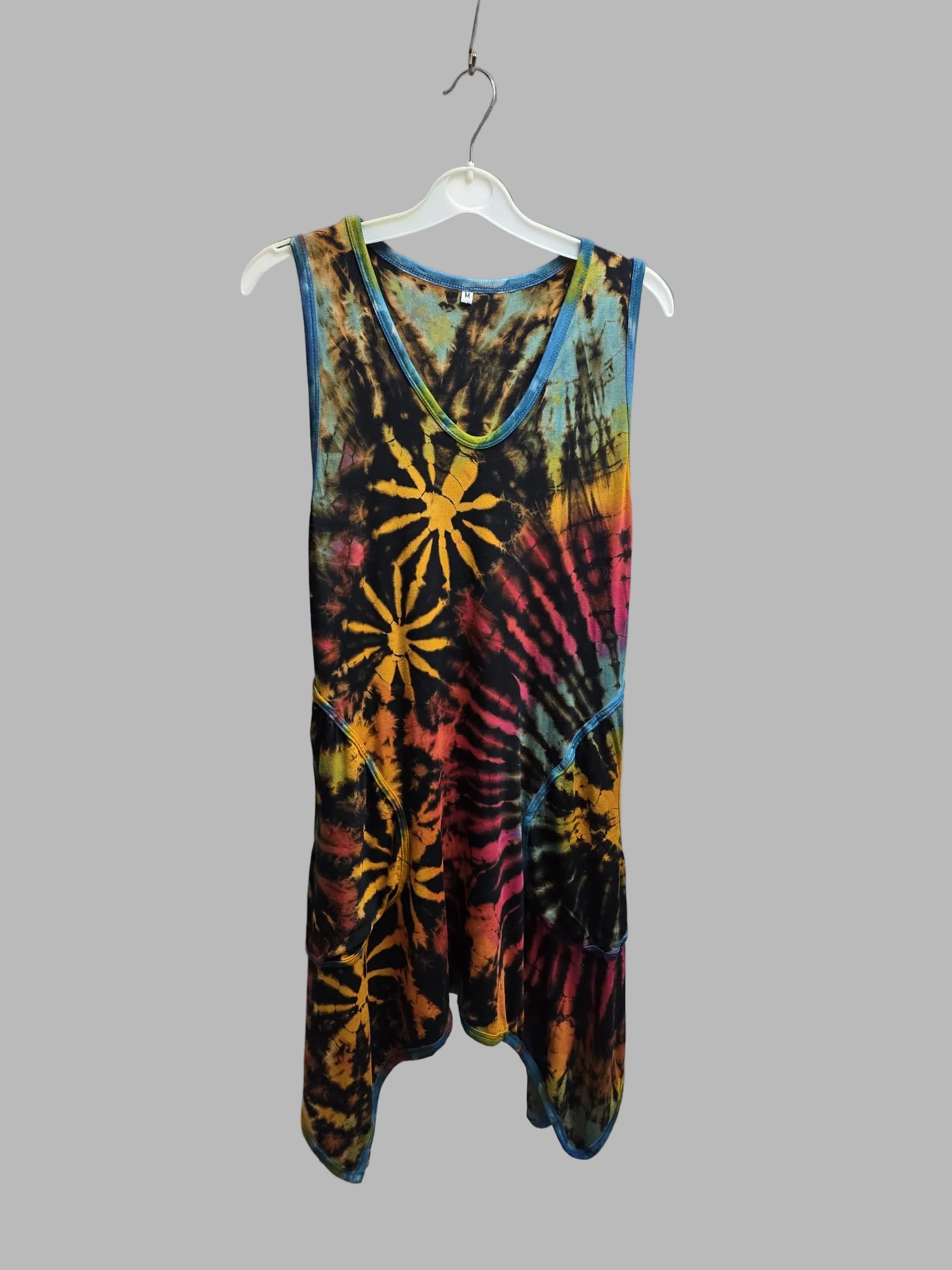 Vestido sin mangas tie-dye