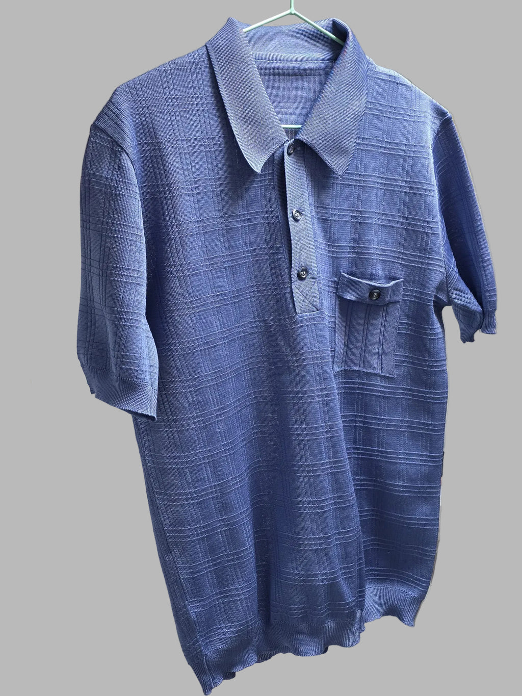 Polo vintage azul de punto calado