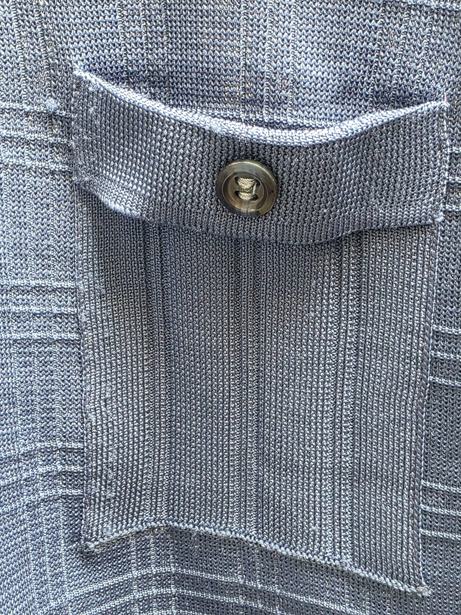 Polo vintage azul de punto calado
