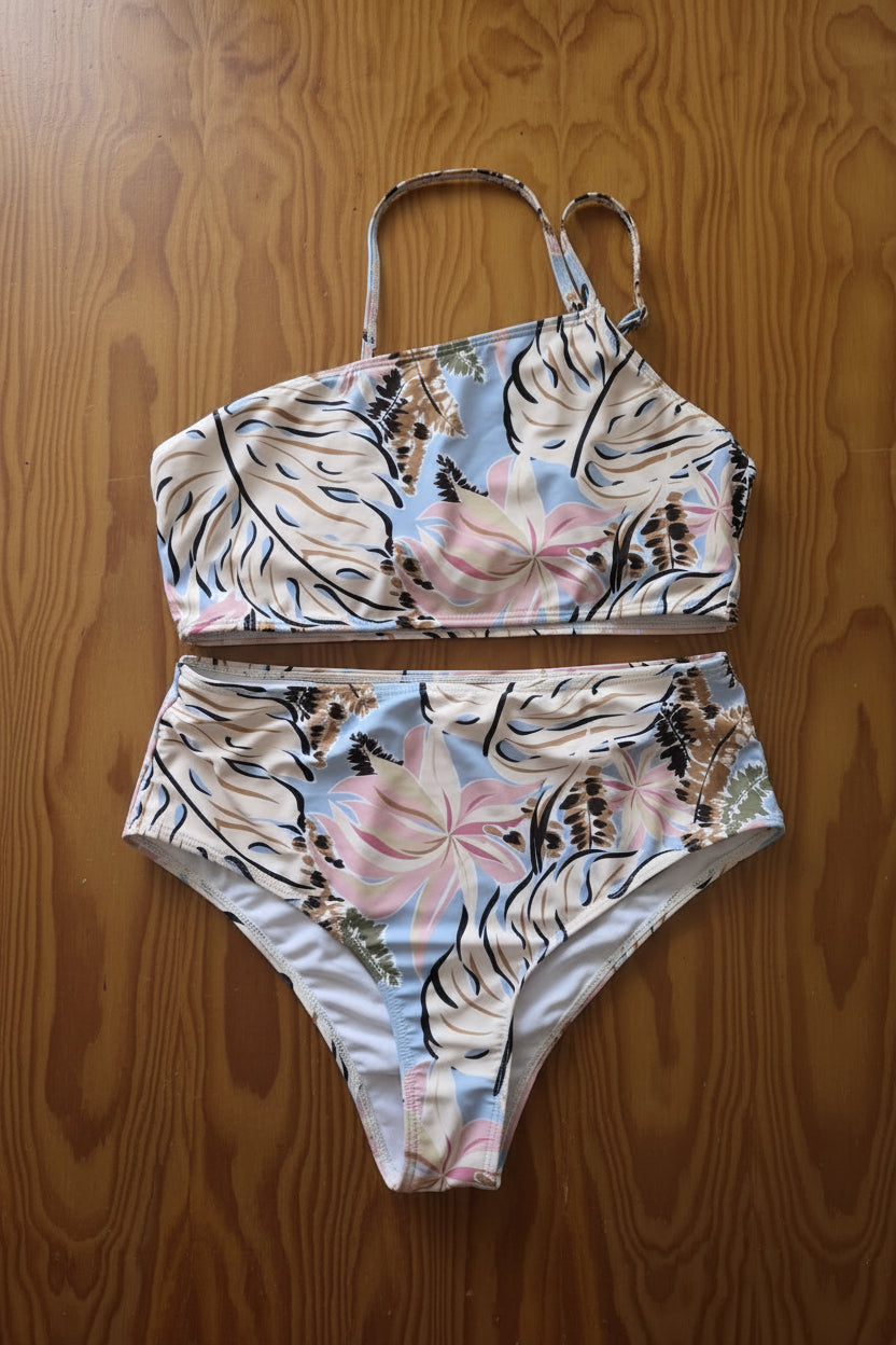 Bikini azul claro floral tropical