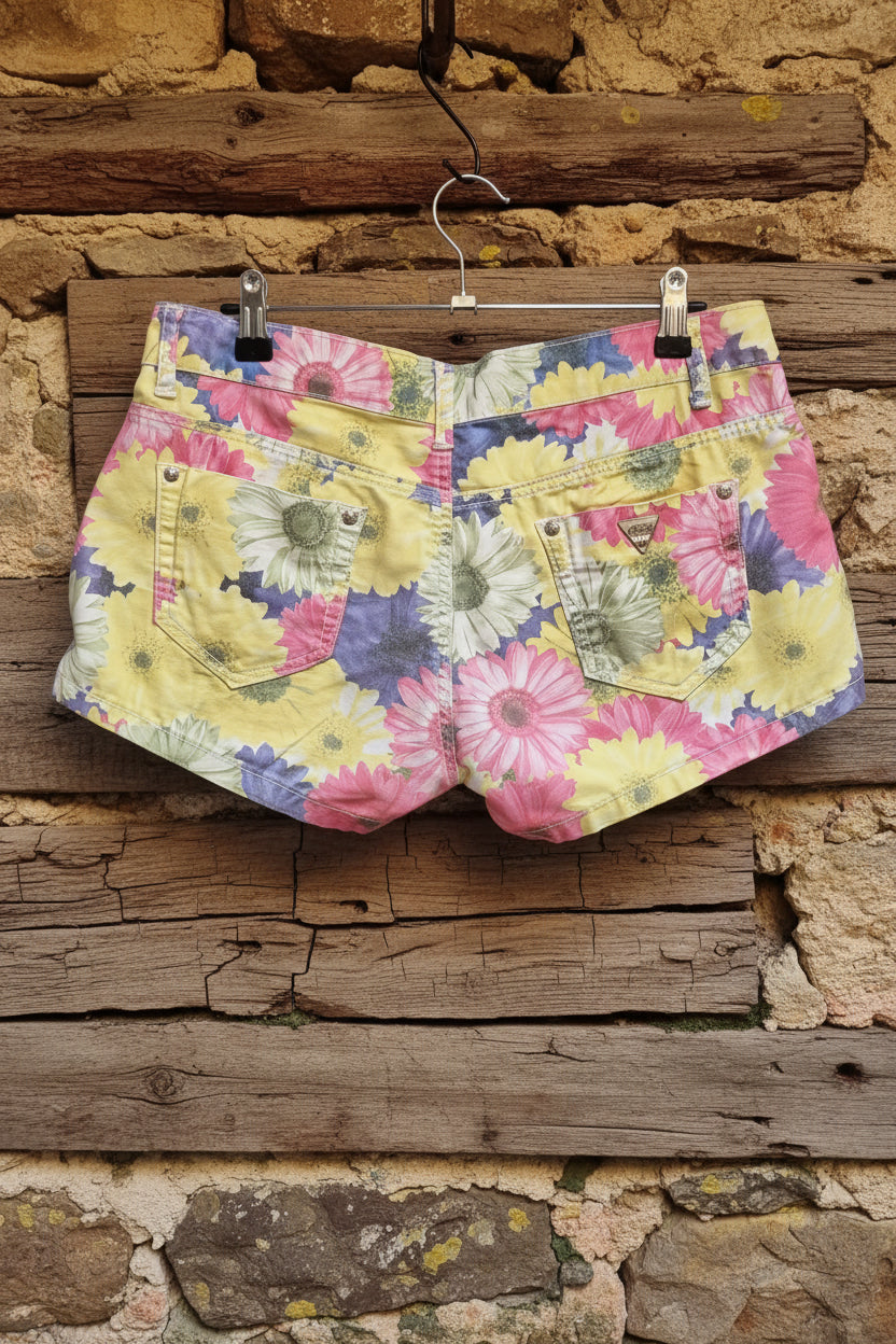 Pantalón corto vintage estampado floral