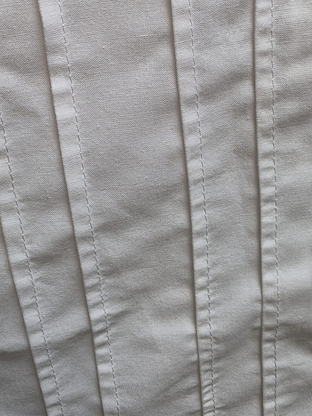 Blusa blanca sin mangas