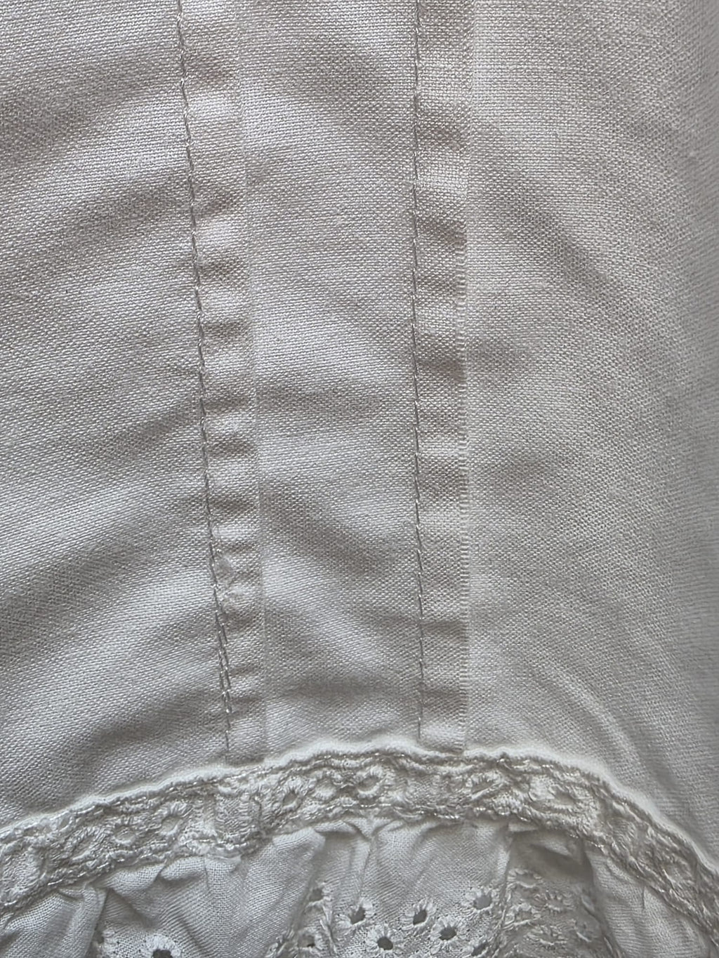 Blusa blanca sin mangas