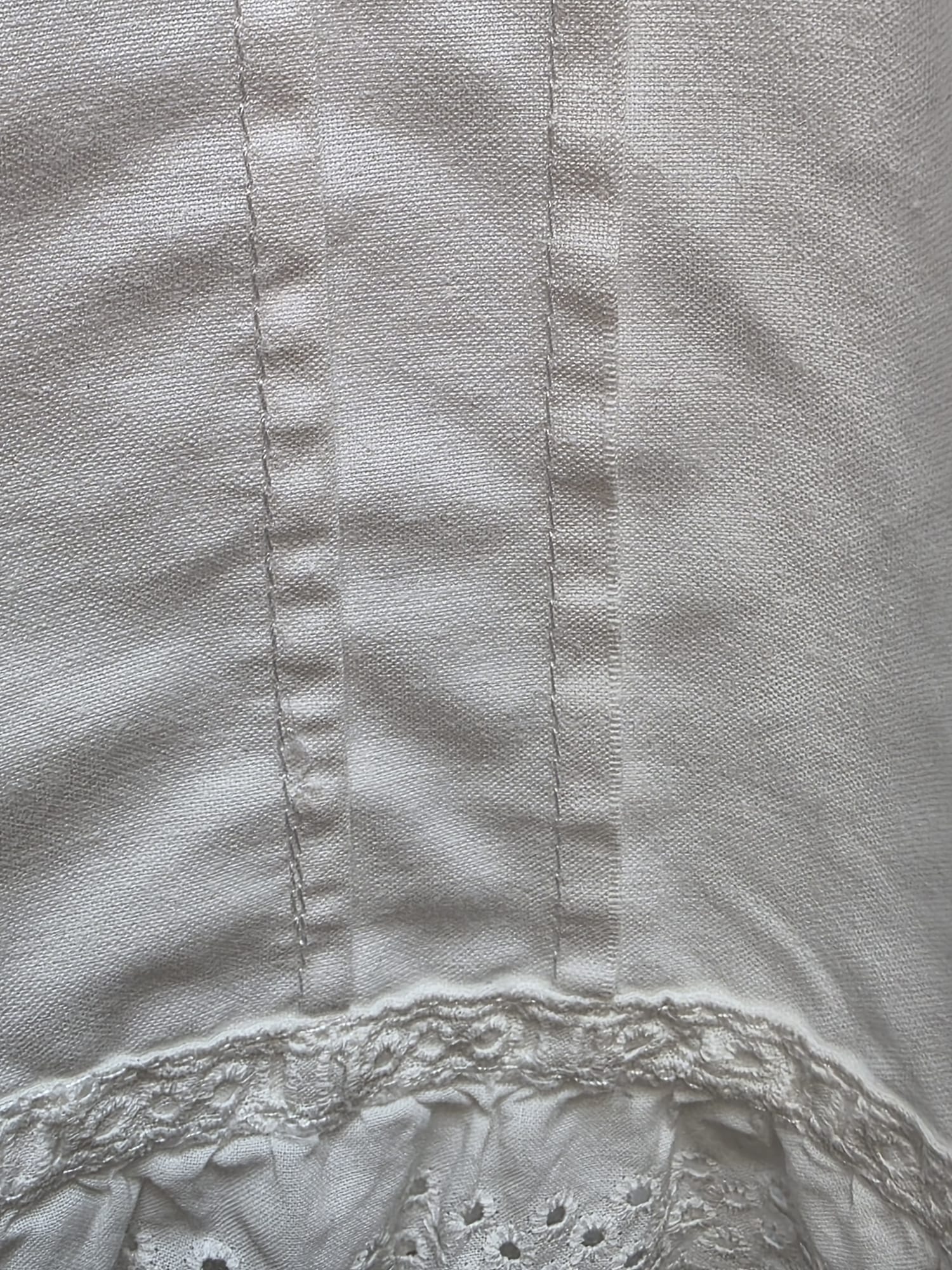 Blusa blanca sin mangas