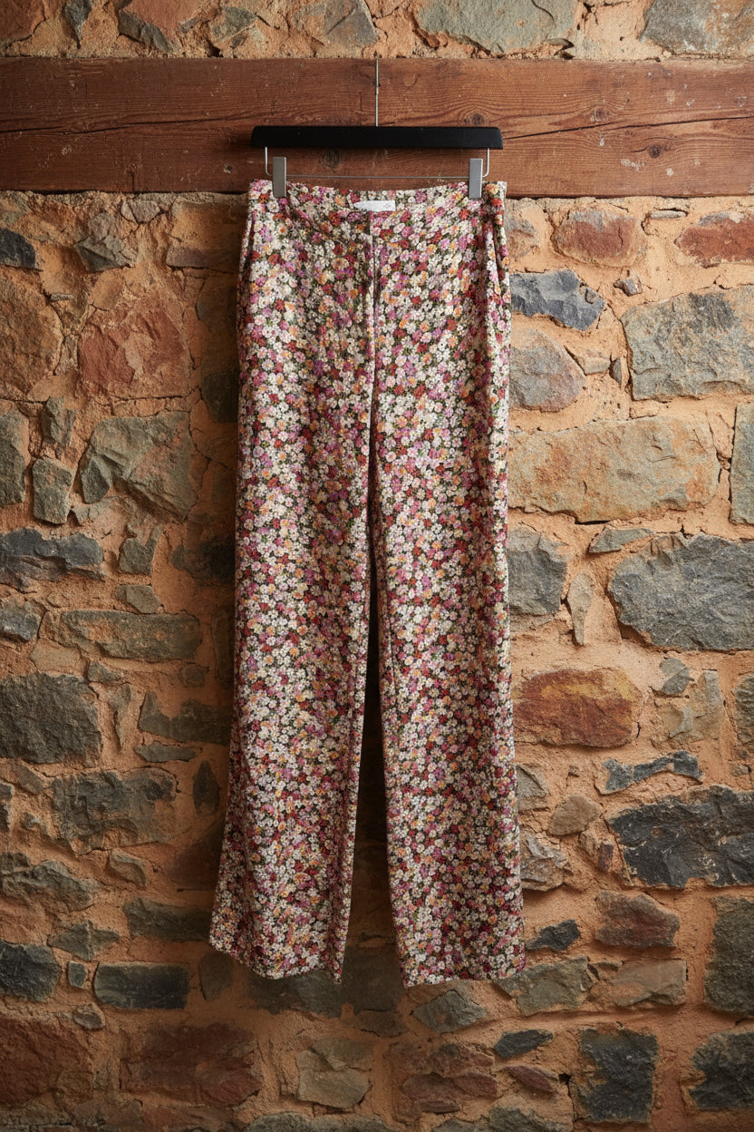 Pantalón fluido Wide-Leg de marca Mango