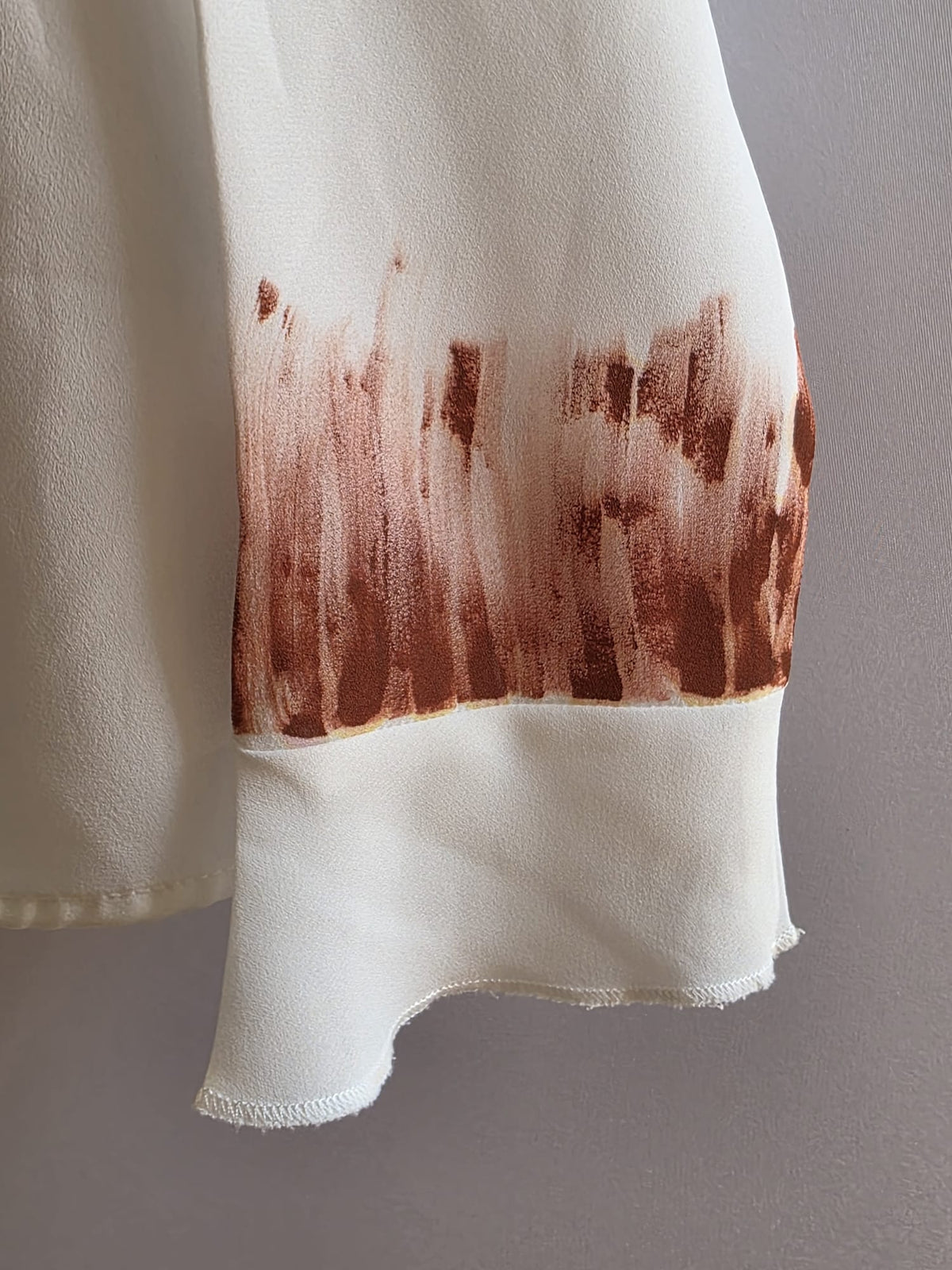Blusa blanca Calliope intervenida, Talla L