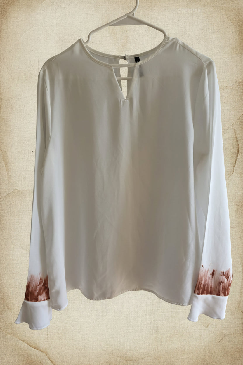 Blusa blanca Calliope intervenida, Talla L
