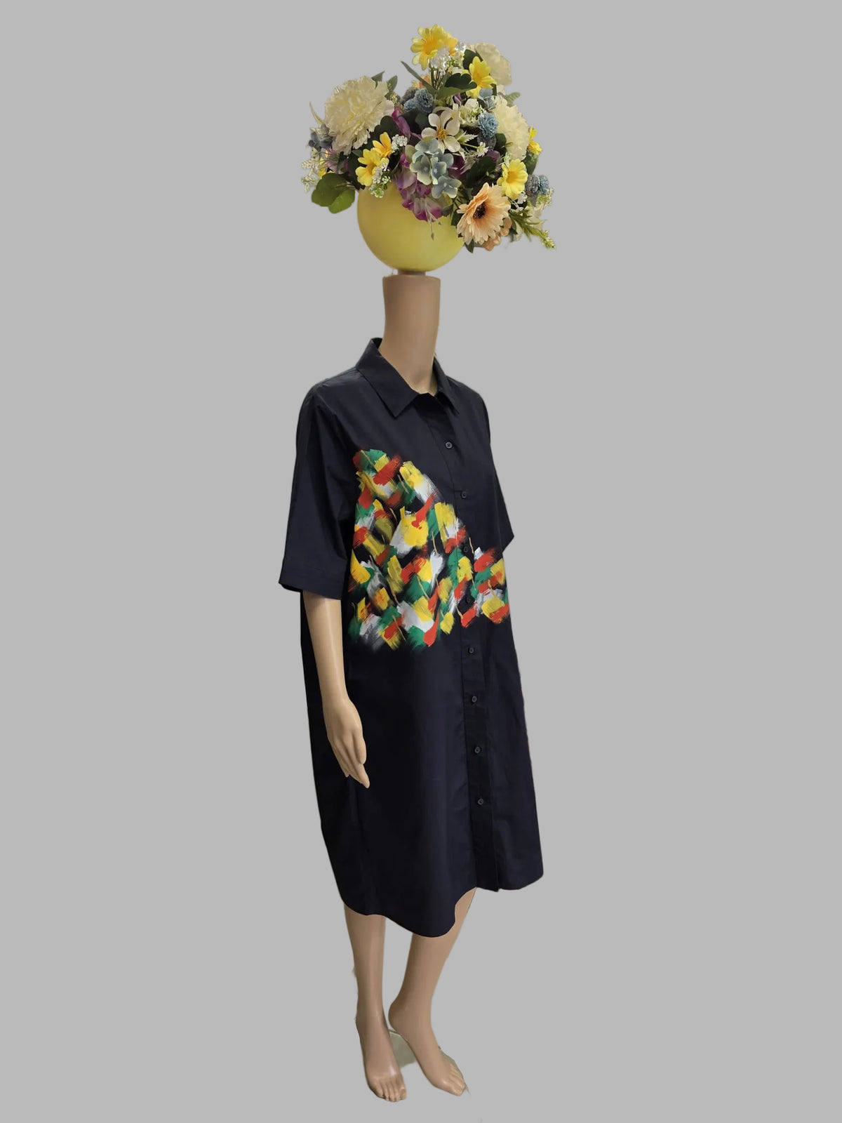 Vestido camisero pintado a mano «Geometría Viva» — COS azul marino | Pieza única