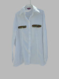 Blusa blanca manga larga con bolsillos de lentejuelas doradas pintada a mano