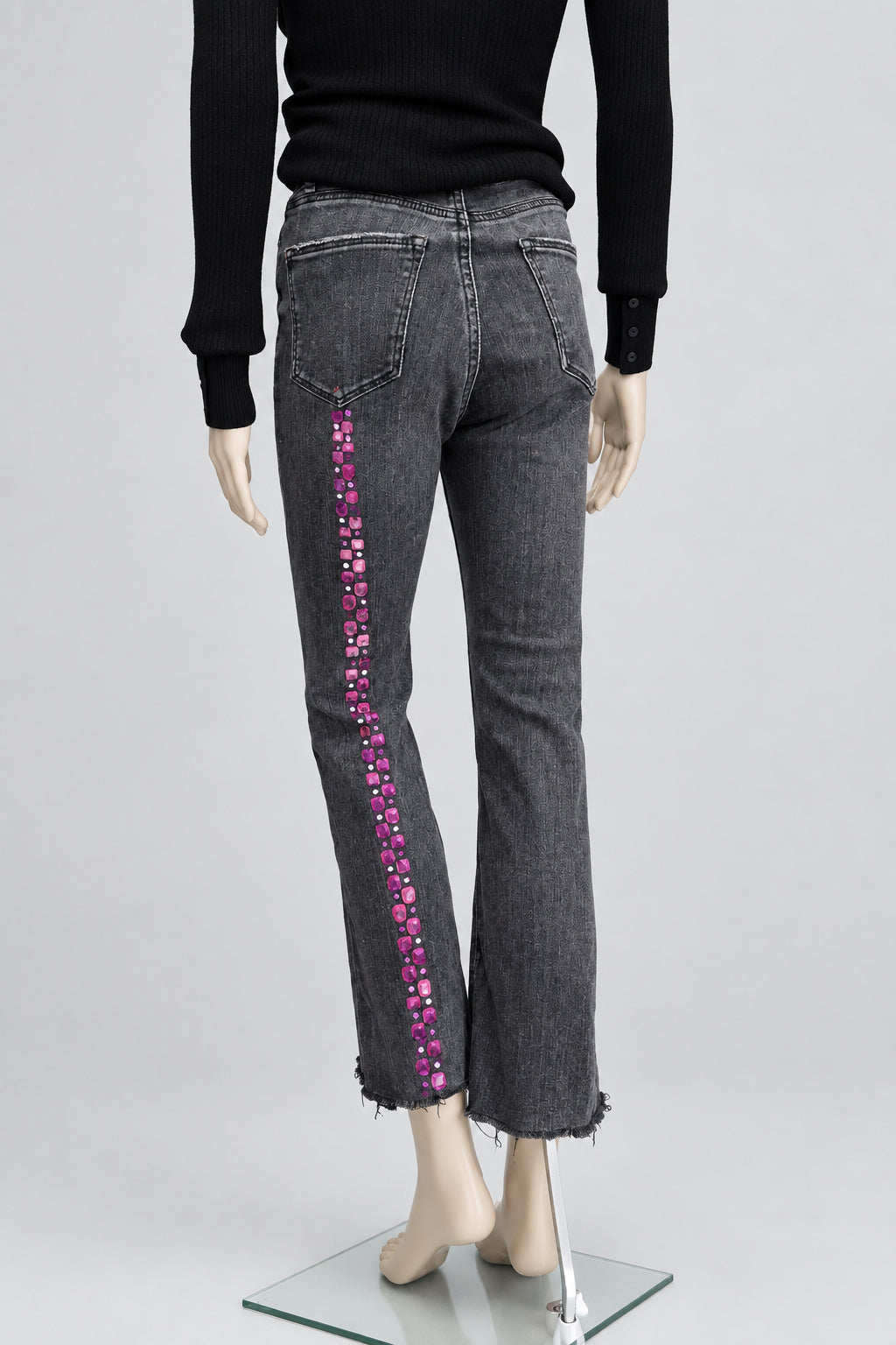Pantalón vaquero negro desgastado pintado a mano | Arte Circular