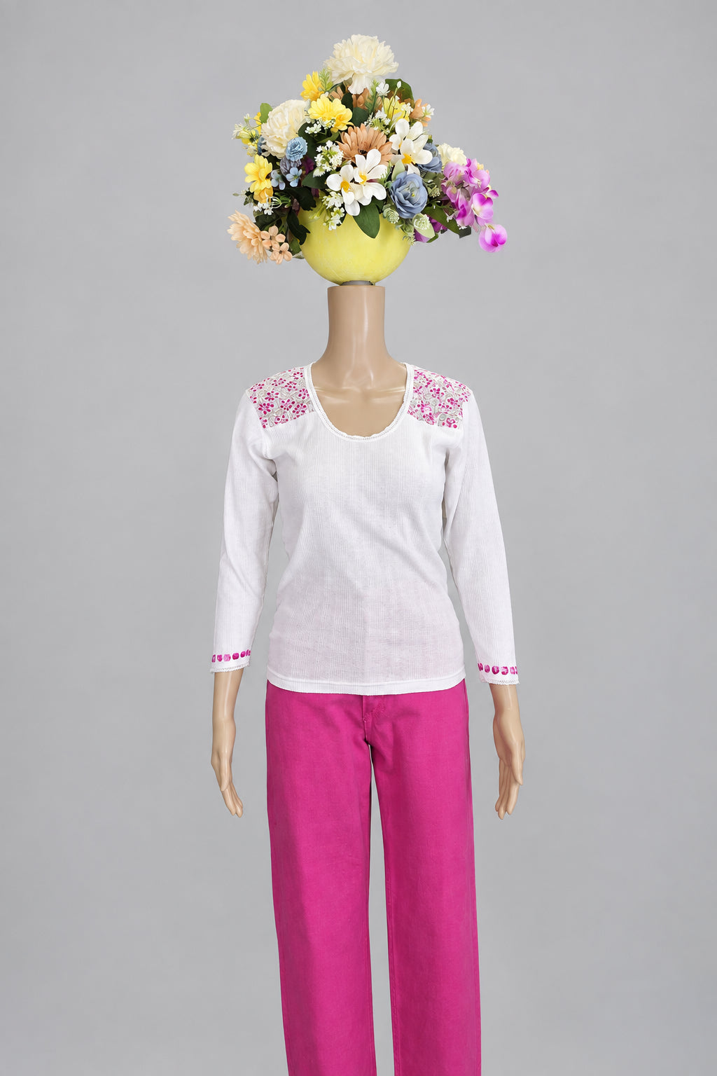 JE-063 de Arte Circular en maniquí